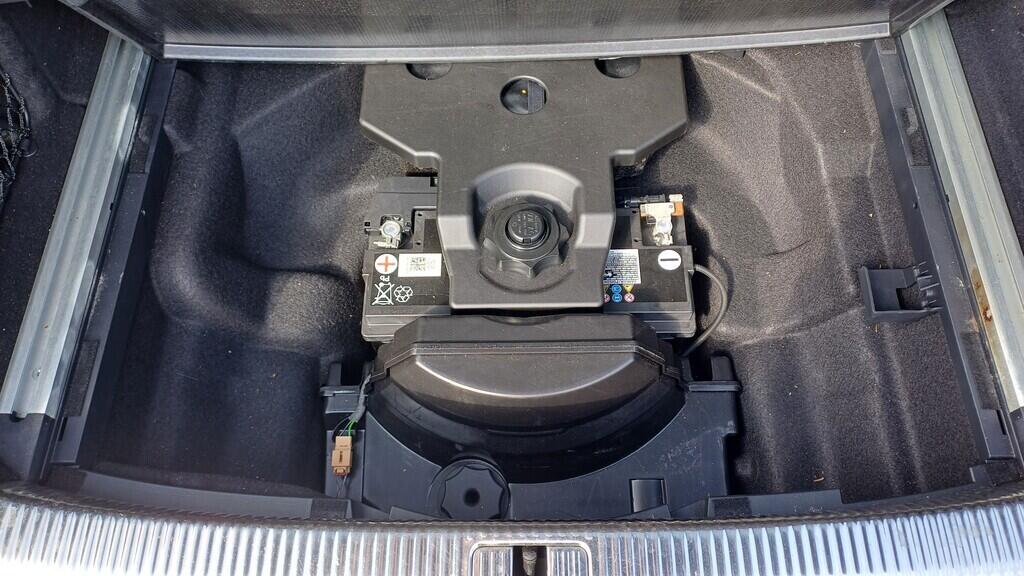 OM190V02316_31.webp_A4 AVANT S-Line 2.0 TDI 140 kW automat