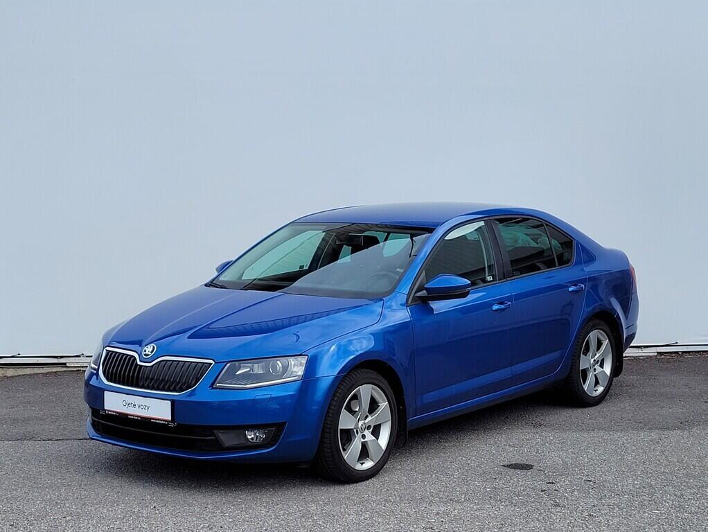 OM190V02332_10.webp_OCTAVIA Elegance 1.4 TSI 103 kW manuál