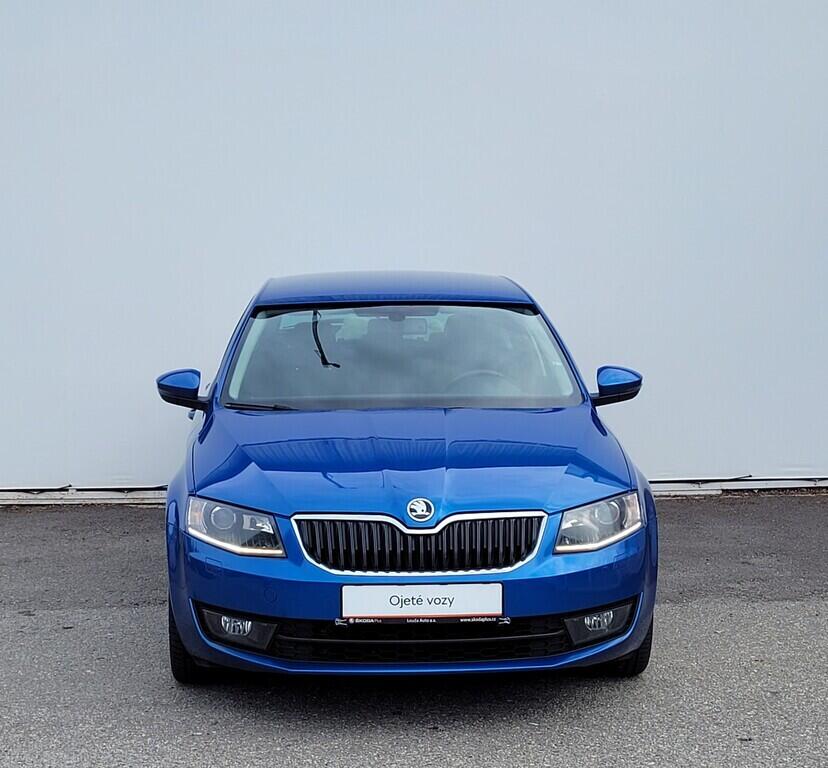 OM190V02332_13.webp_OCTAVIA Elegance 1.4 TSI 103 kW manuál