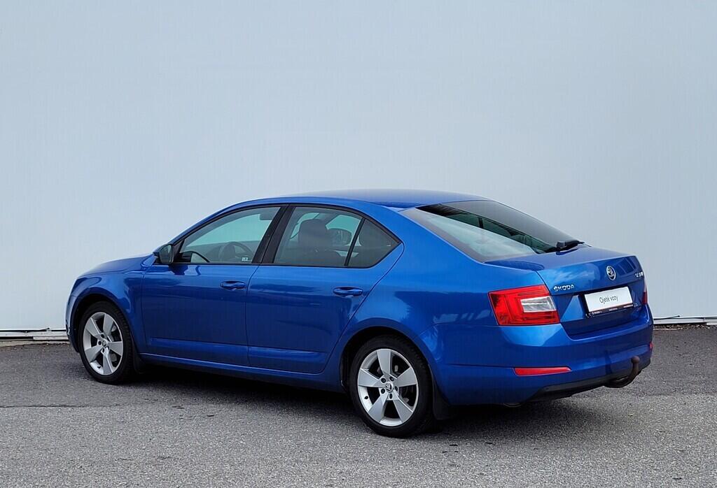 OM190V02332_15.webp_OCTAVIA Elegance 1.4 TSI 103 kW manuál