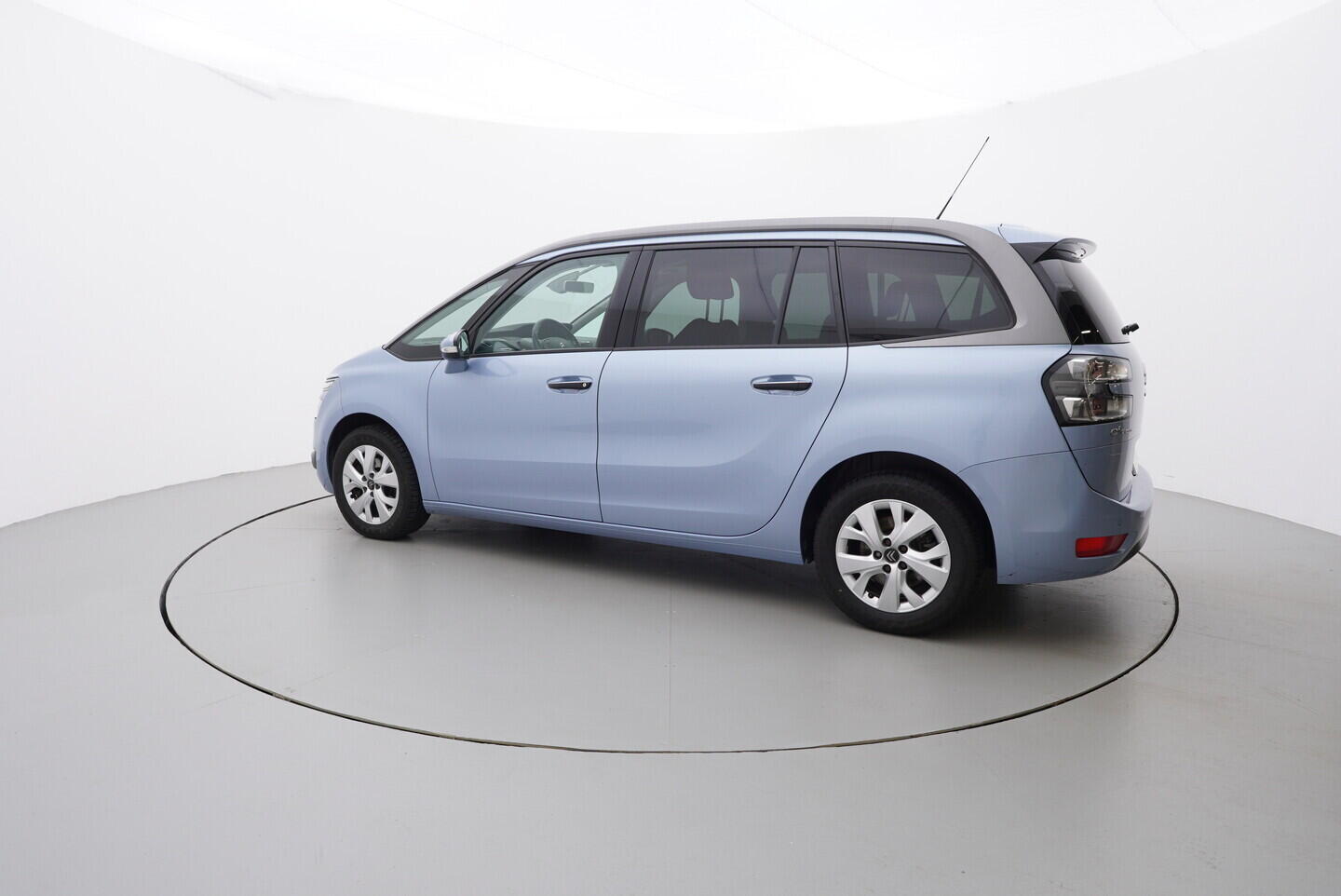 OM190V02344_12.webp_GRAND C4 PICASSO  1.6 HDi 88 kW manuál