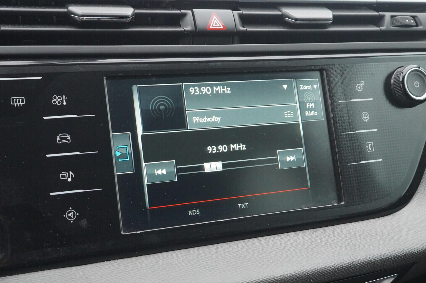 OM190V02344_27.webp_GRAND C4 PICASSO  1.6 HDi 88 kW manuál