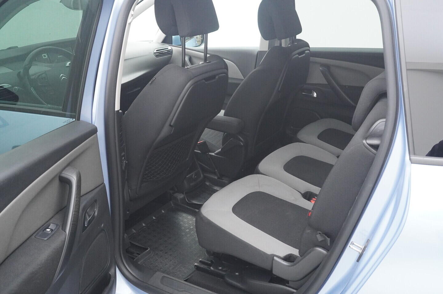 OM190V02344_32.webp_GRAND C4 PICASSO  1.6 HDi 88 kW manuál