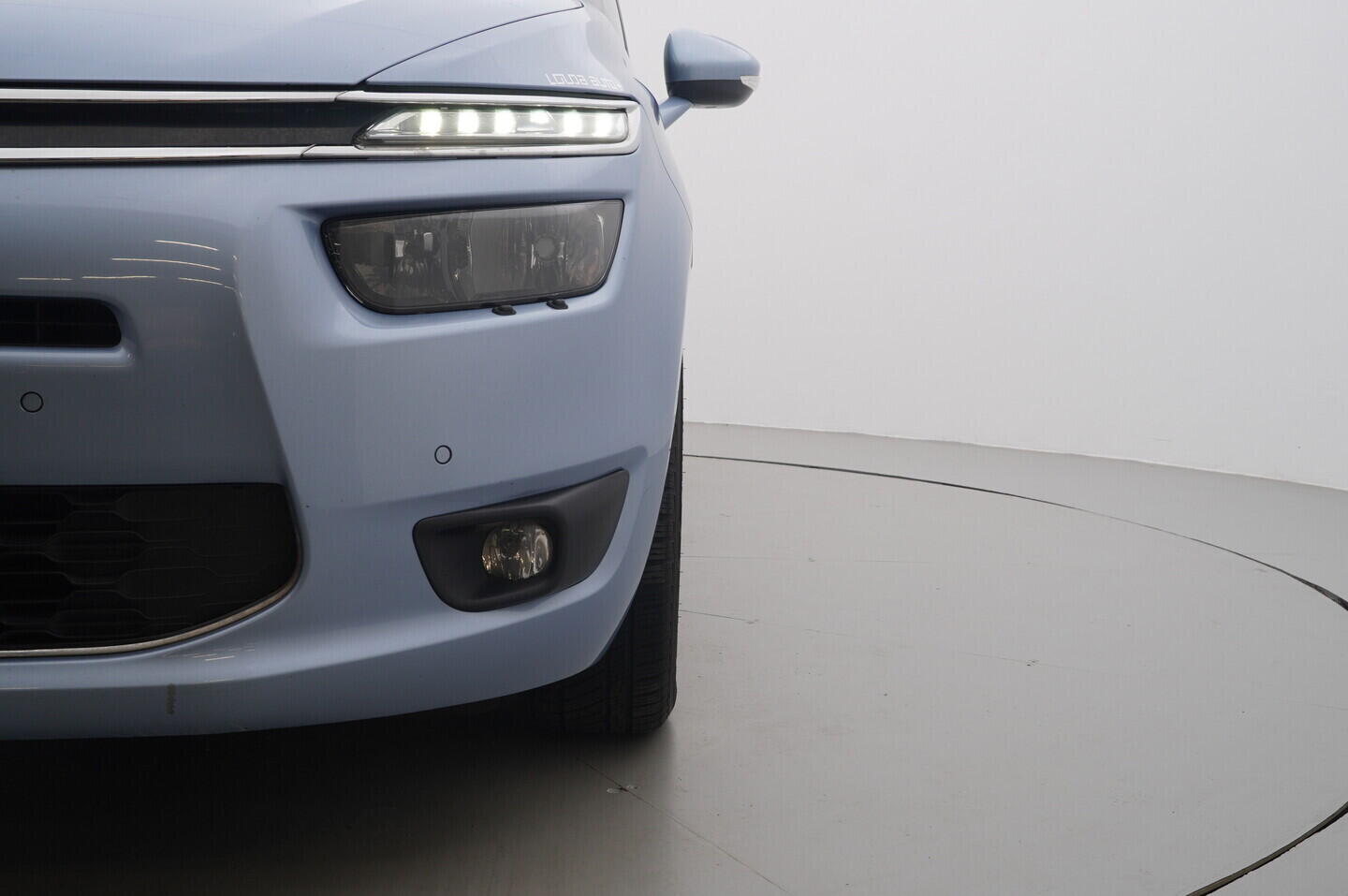 OM190V02344_38.webp_GRAND C4 PICASSO  1.6 HDi 88 kW manuál