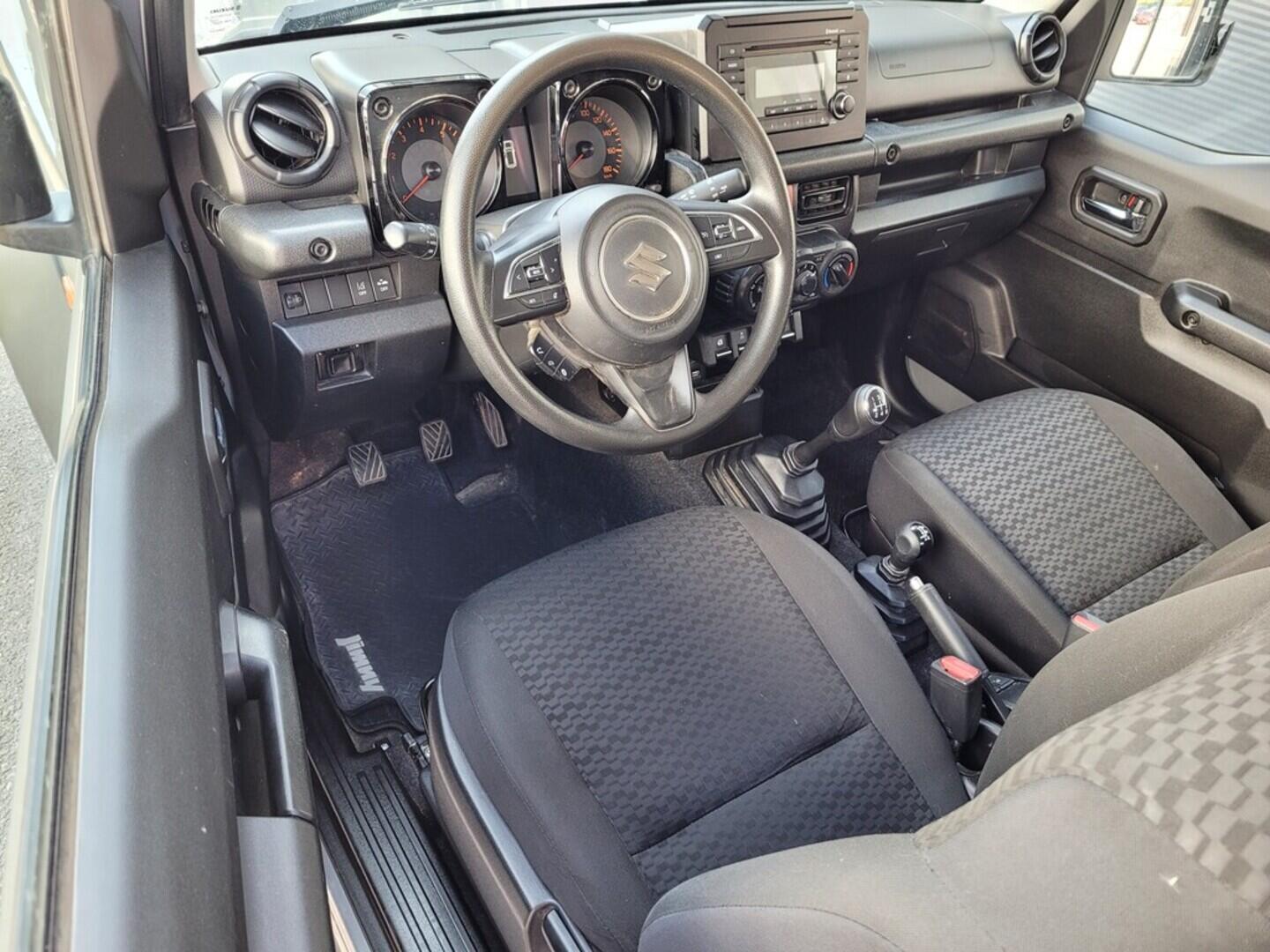 OM190V02347_19.webp_JIMNY AllGrip 1.5  75 kW manuál, DPH