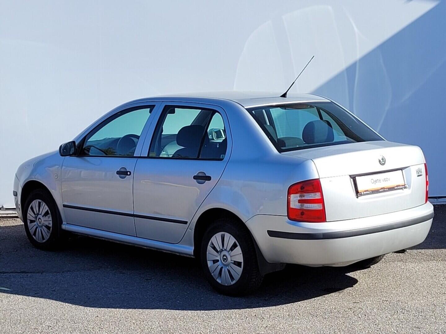 OM190V02358_15.webp_FABIA Ambiente 1.2 HTP 47 kW manuál