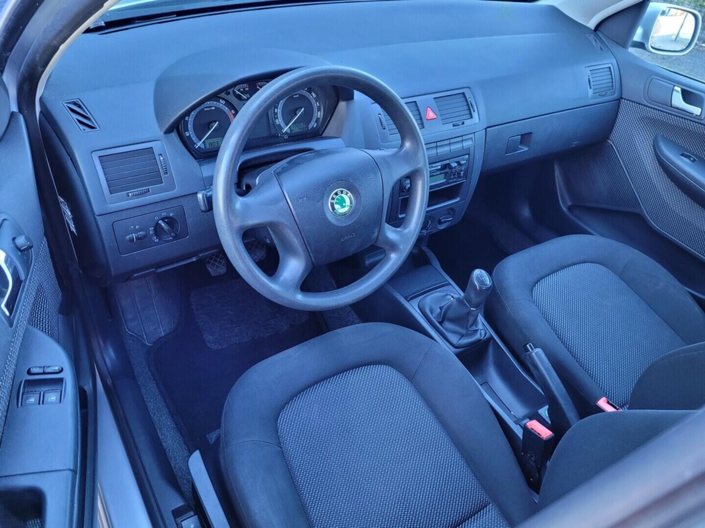 OM190V02358_19.webp_FABIA Ambiente 1.2 HTP 47 kW manuál