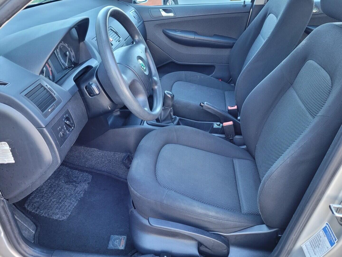 OM190V02358_20.webp_FABIA Ambiente 1.2 HTP 47 kW manuál