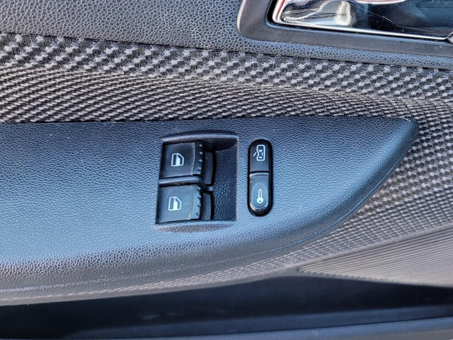 OM190V02358_21.webp_FABIA Ambiente 1.2 HTP 47 kW manuál