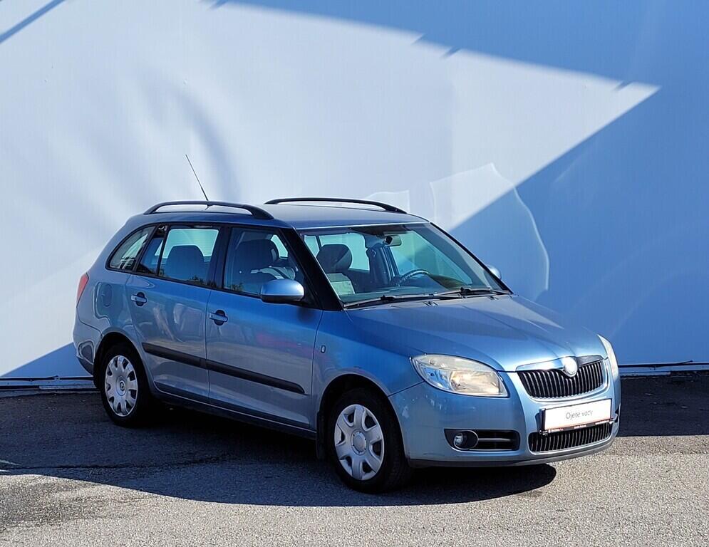 OM190V02364_14.webp_FABIA Ambiente 1.4 MPI 63 kW manuál