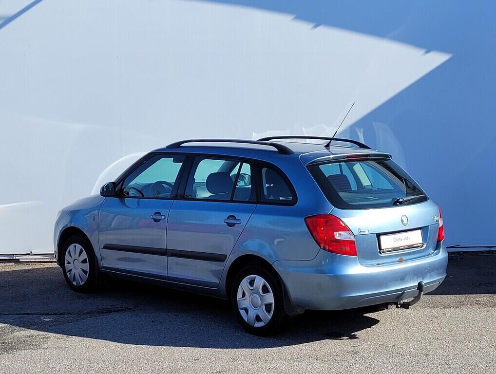 OM190V02364_15.webp_FABIA Ambiente 1.4 MPI 63 kW manuál