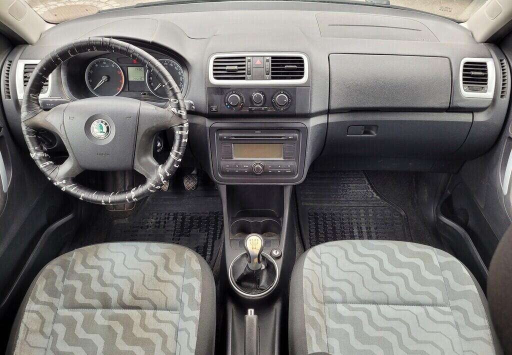 OM190V02364_18.webp_FABIA Ambiente 1.4 MPI 63 kW manuál