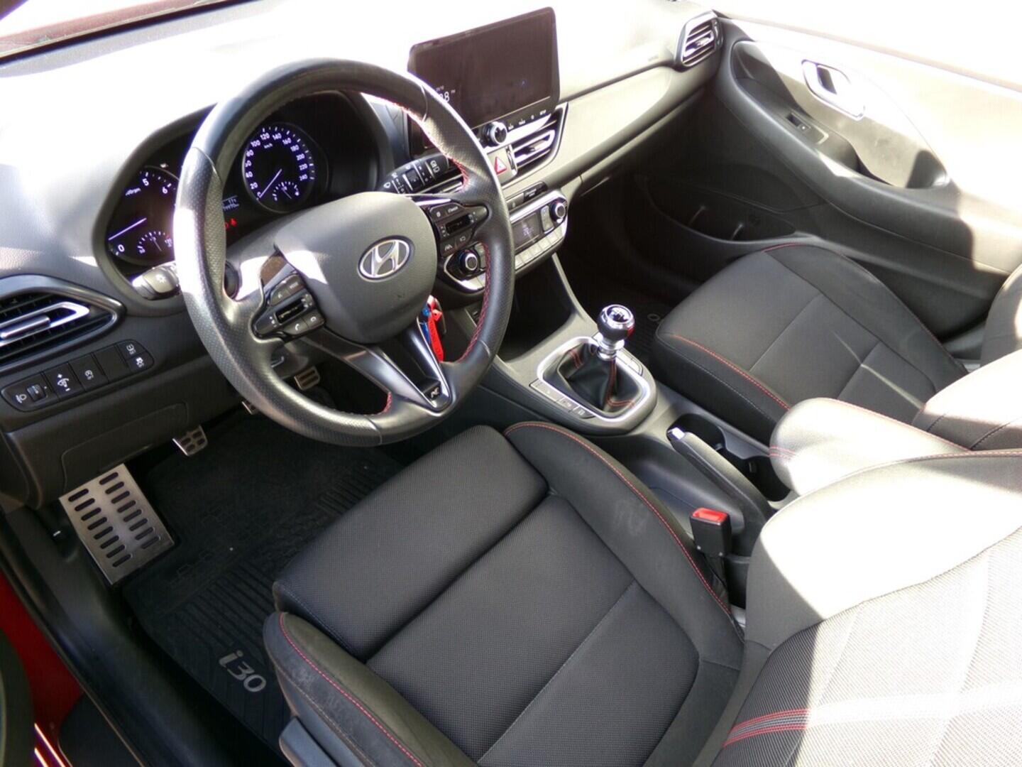 OM190V02389_19.webp_I30 N-line 1.5 TGDI 117 kW manuál