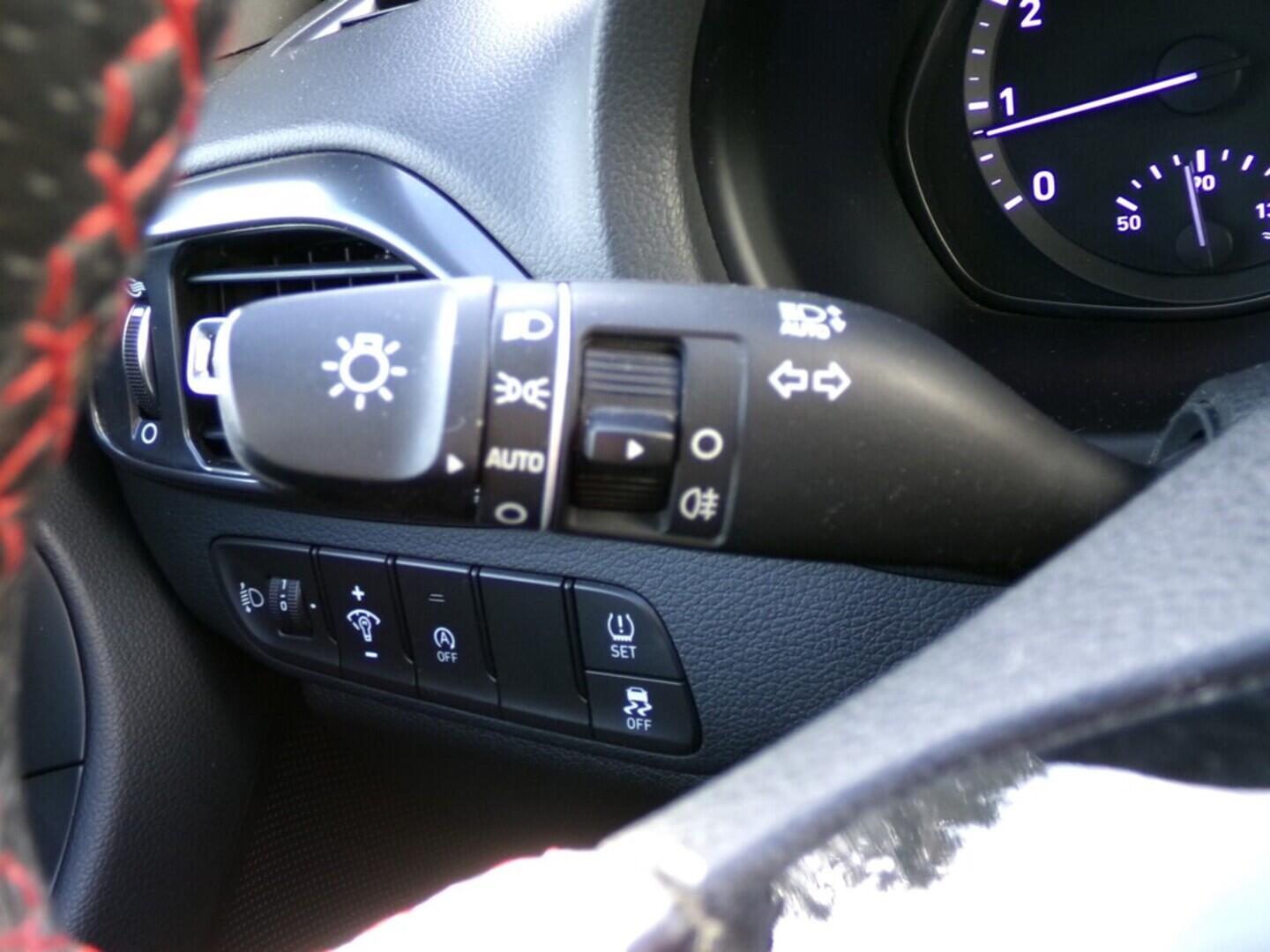 OM190V02389_22.webp_I30 N-line 1.5 TGDI 117 kW manuál