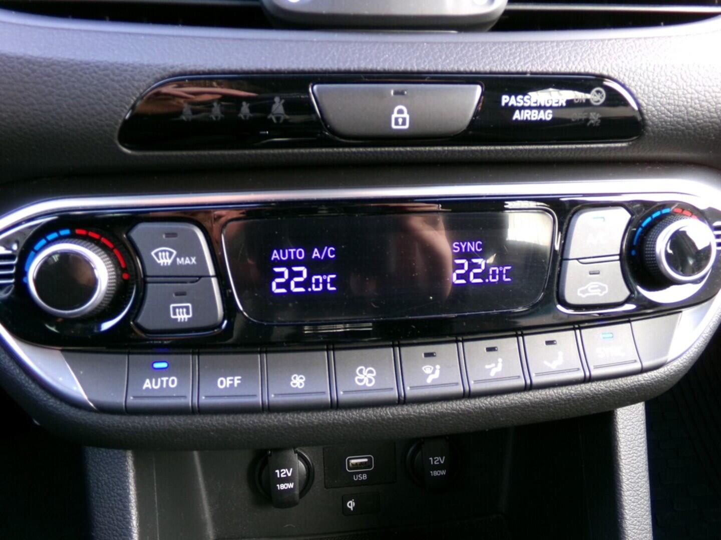 OM190V02389_27.webp_I30 N-line 1.5 TGDI 117 kW manuál