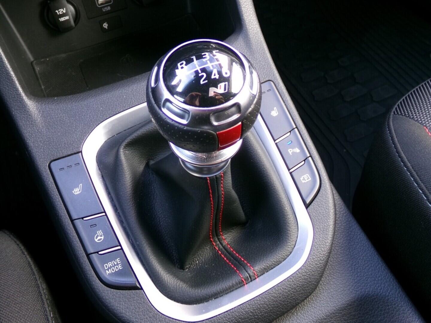 OM190V02389_28.webp_I30 N-line 1.5 TGDI 117 kW manuál