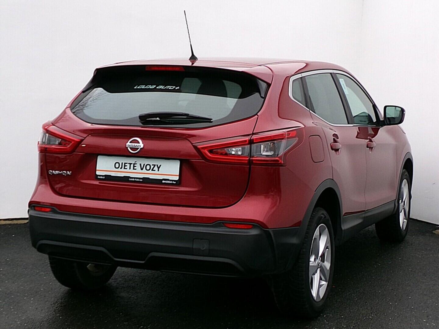 OM190V02400_11.webp_QASHQAI  1.2  85 kW manuál