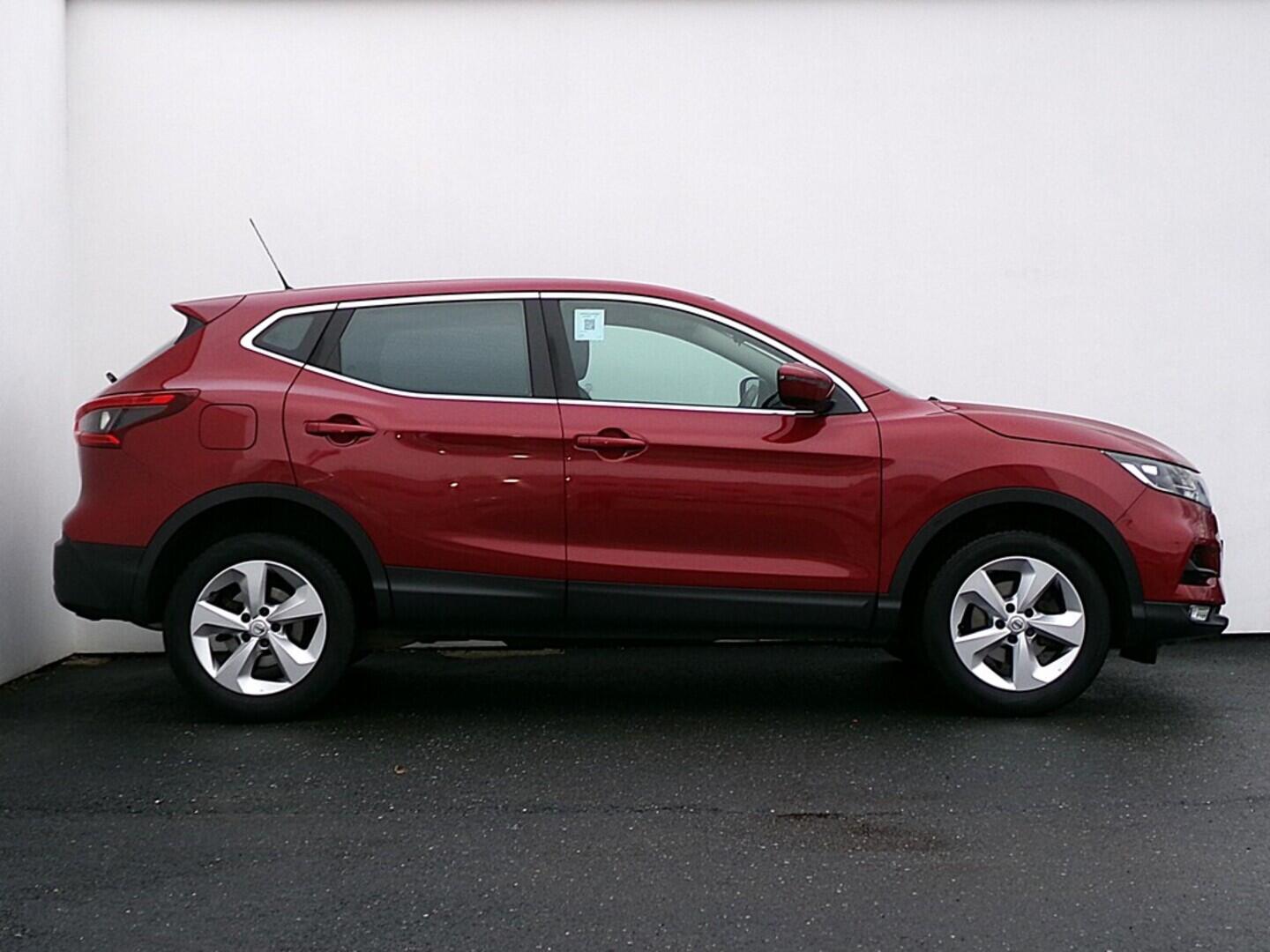 OM190V02400_16.webp_QASHQAI  1.2  85 kW manuál