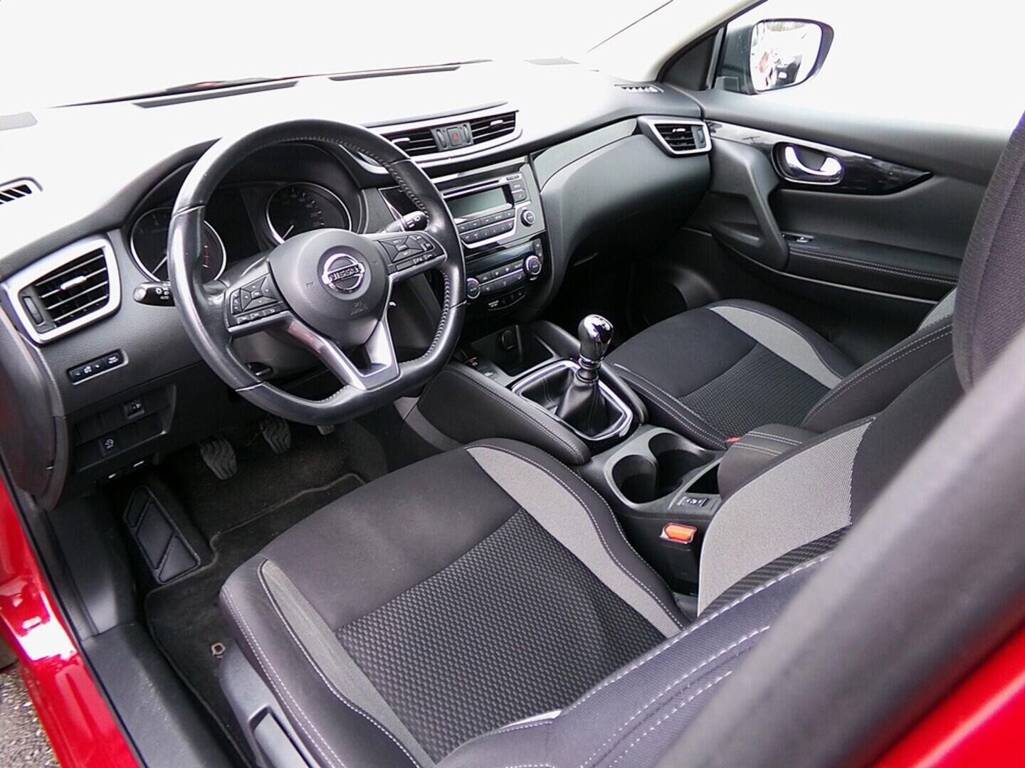 OM190V02400_19.webp_QASHQAI  1.2  85 kW manuál