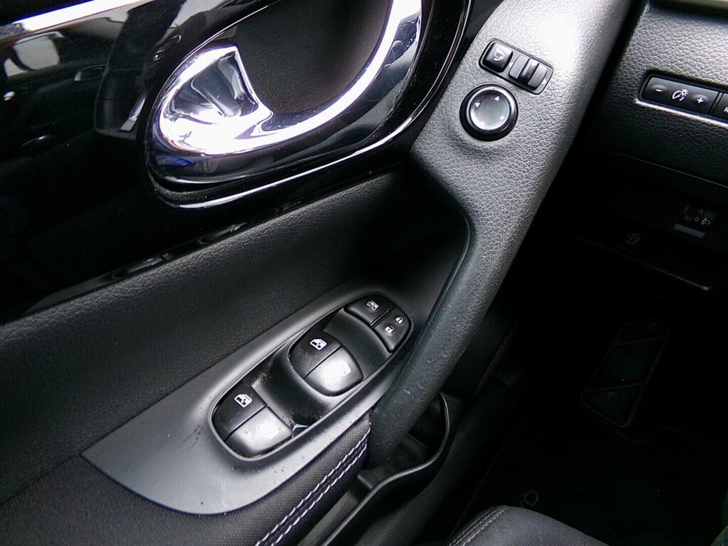 OM190V02400_21.webp_QASHQAI  1.2  85 kW manuál