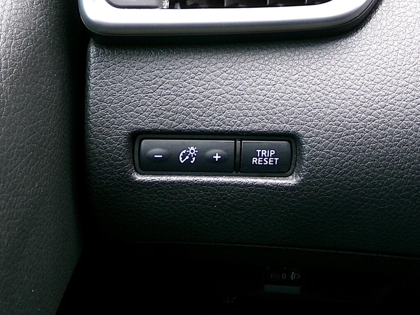 OM190V02400_22.webp_QASHQAI  1.2  85 kW manuál