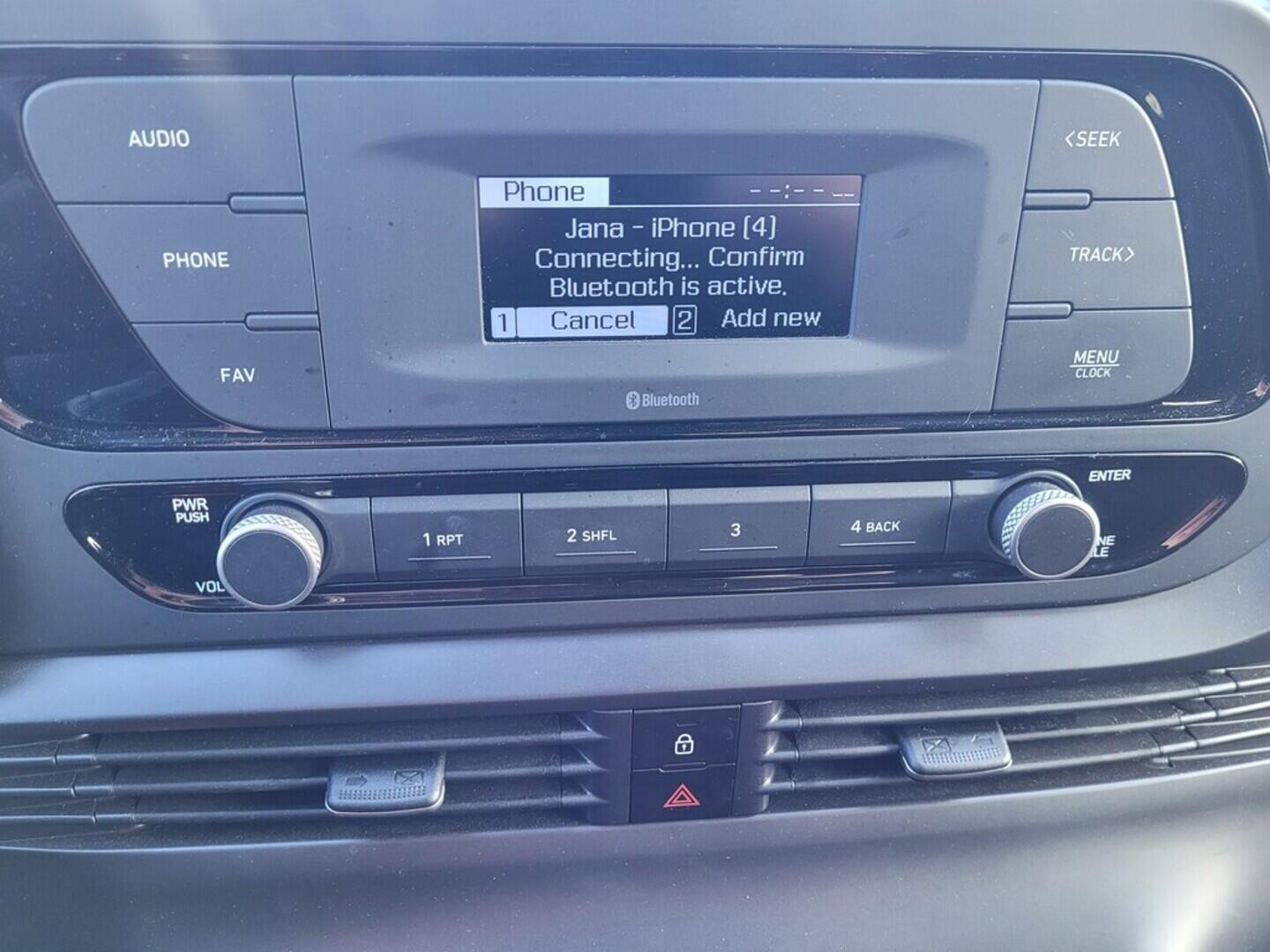 OM190V02406_25.webp_I20 Comfort Club 1.0 TGDI 74 kW manuál