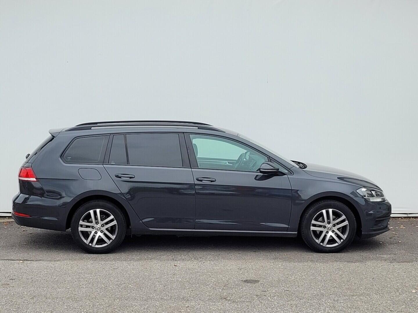 OM190V02411_16.webp_GOLF VARIANT Comfortline 1.6 TDI 85 kW manuál