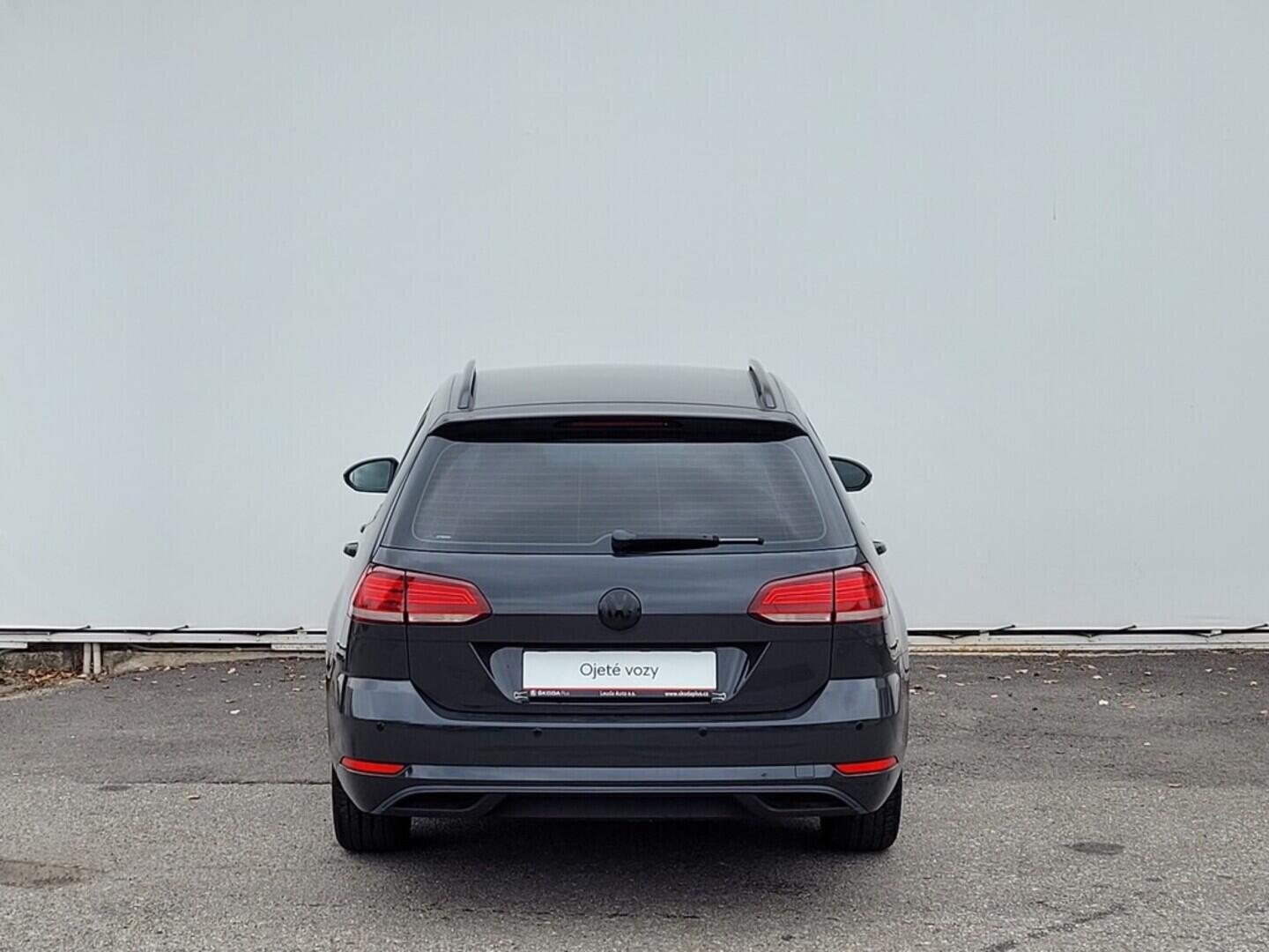 OM190V02411_17.webp_GOLF VARIANT Comfortline 1.6 TDI 85 kW manuál