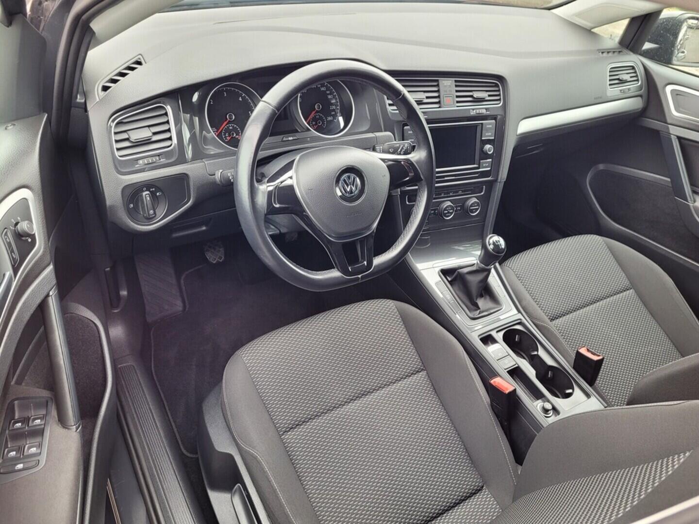 OM190V02411_19.webp_GOLF VARIANT Comfortline 1.6 TDI 85 kW manuál