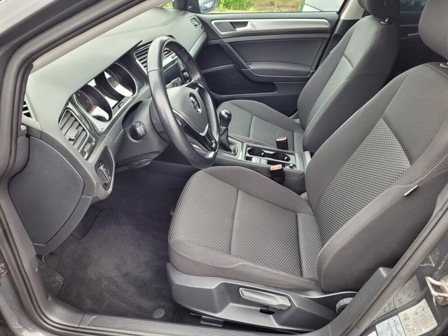 OM190V02411_20.webp_GOLF VARIANT Comfortline 1.6 TDI 85 kW manuál