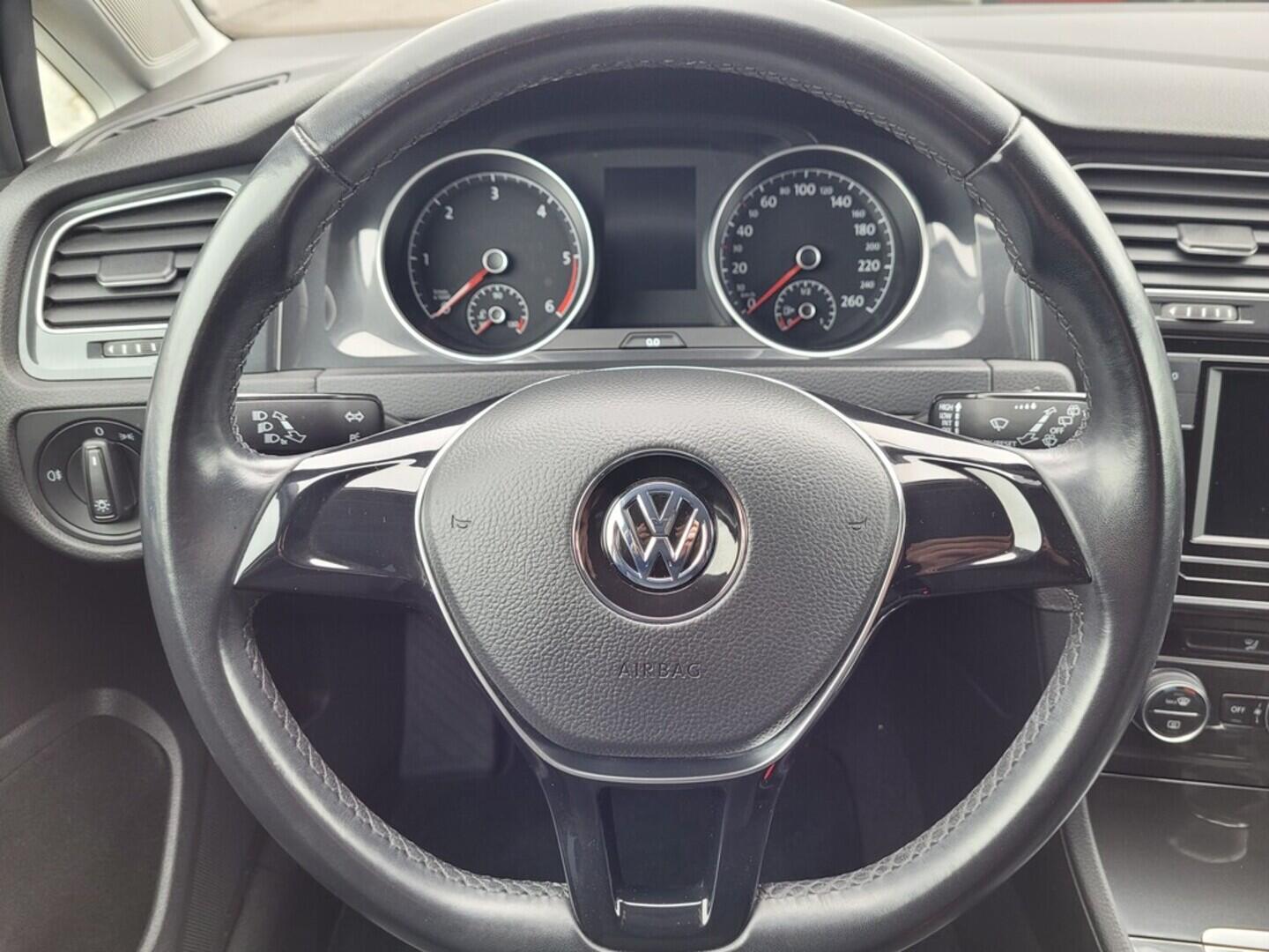 OM190V02411_23.webp_GOLF VARIANT Comfortline 1.6 TDI 85 kW manuál