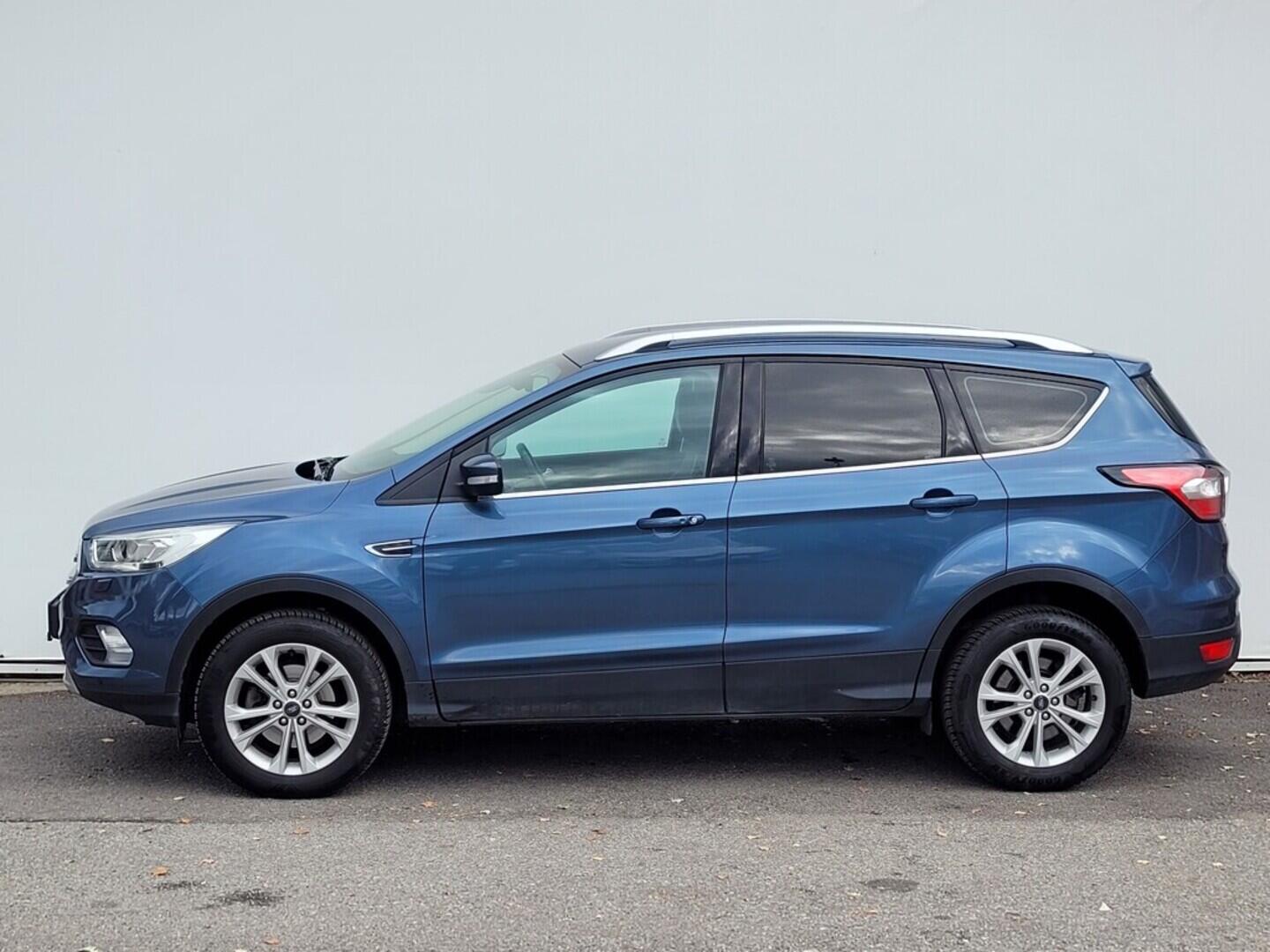OM190V02421_12.webp_KUGA Titanium 1.5  110 kW manuál