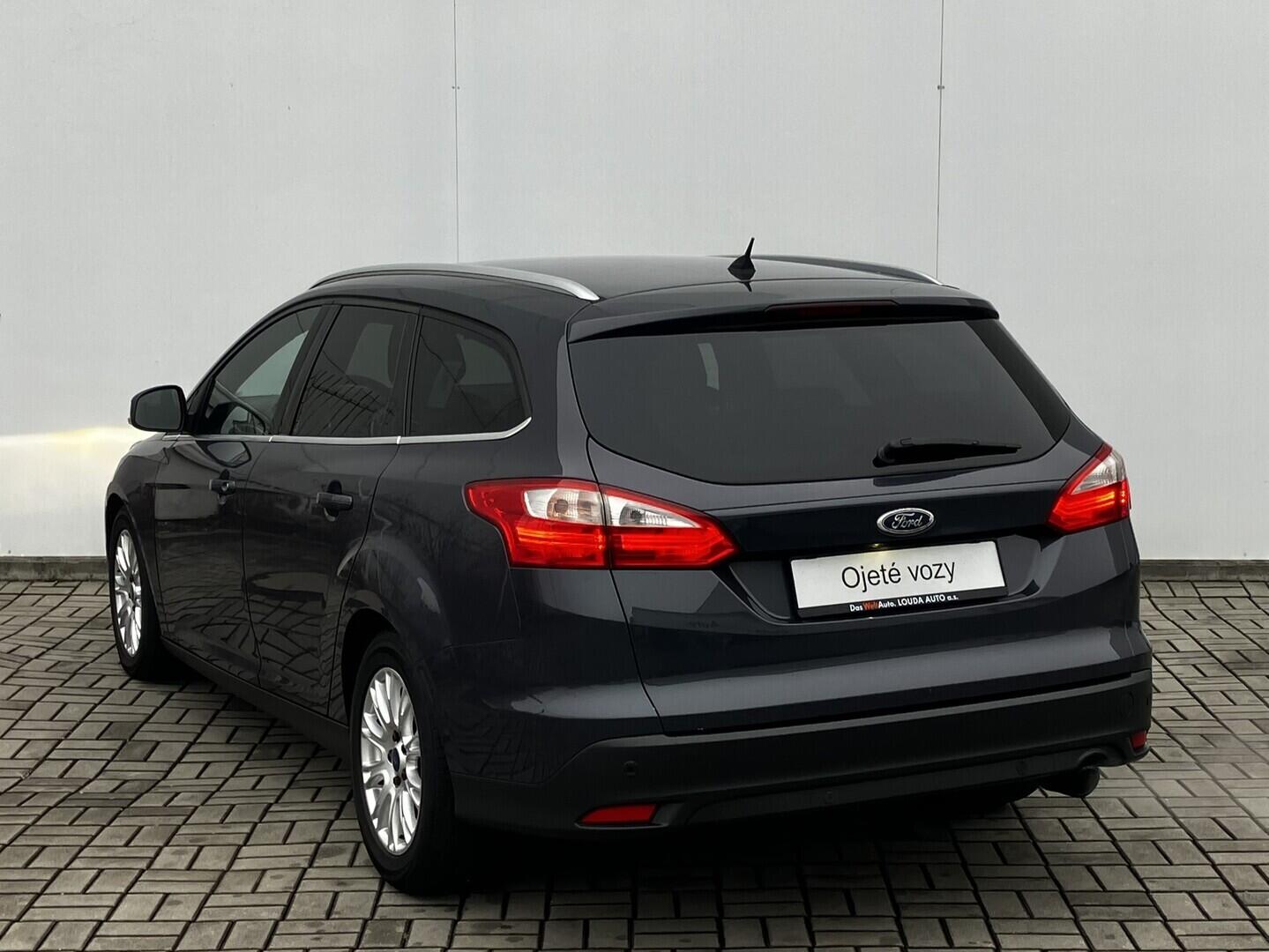 OM190V02422_15.webp_FOCUS titanium 1.6  110 kW manuál