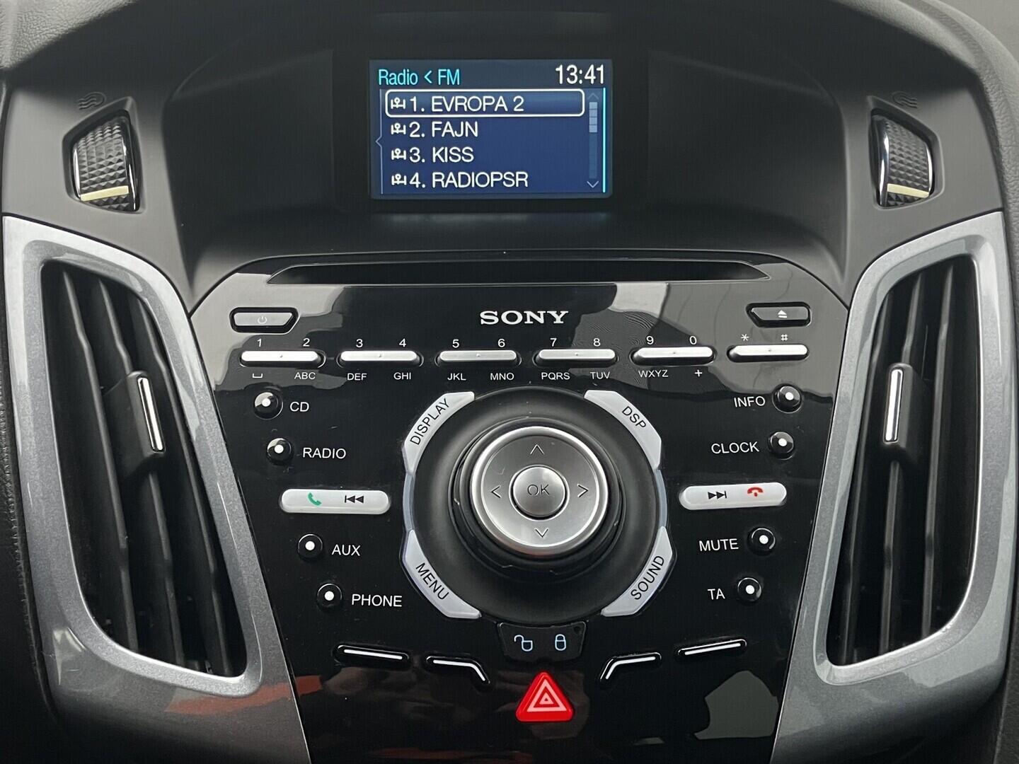 OM190V02422_24.webp_FOCUS titanium 1.6  110 kW manuál