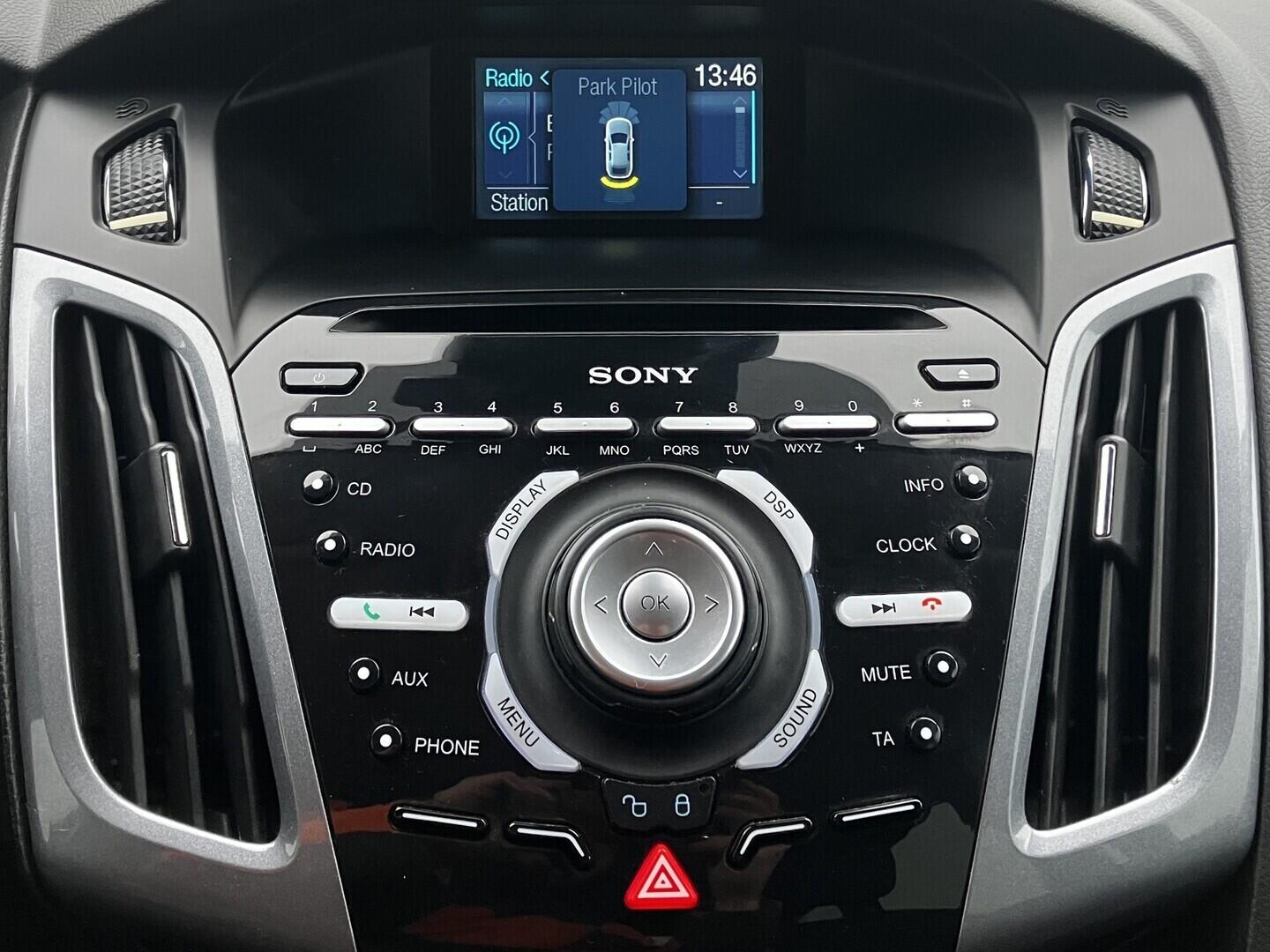 OM190V02422_26.webp_FOCUS titanium 1.6  110 kW manuál