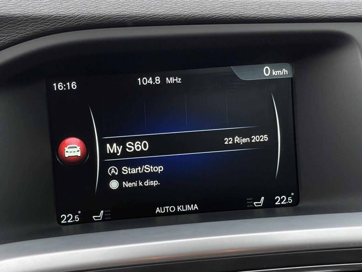 OM190V02431_24.webp_S60 R-Design SE 2.0  112 kW manuál