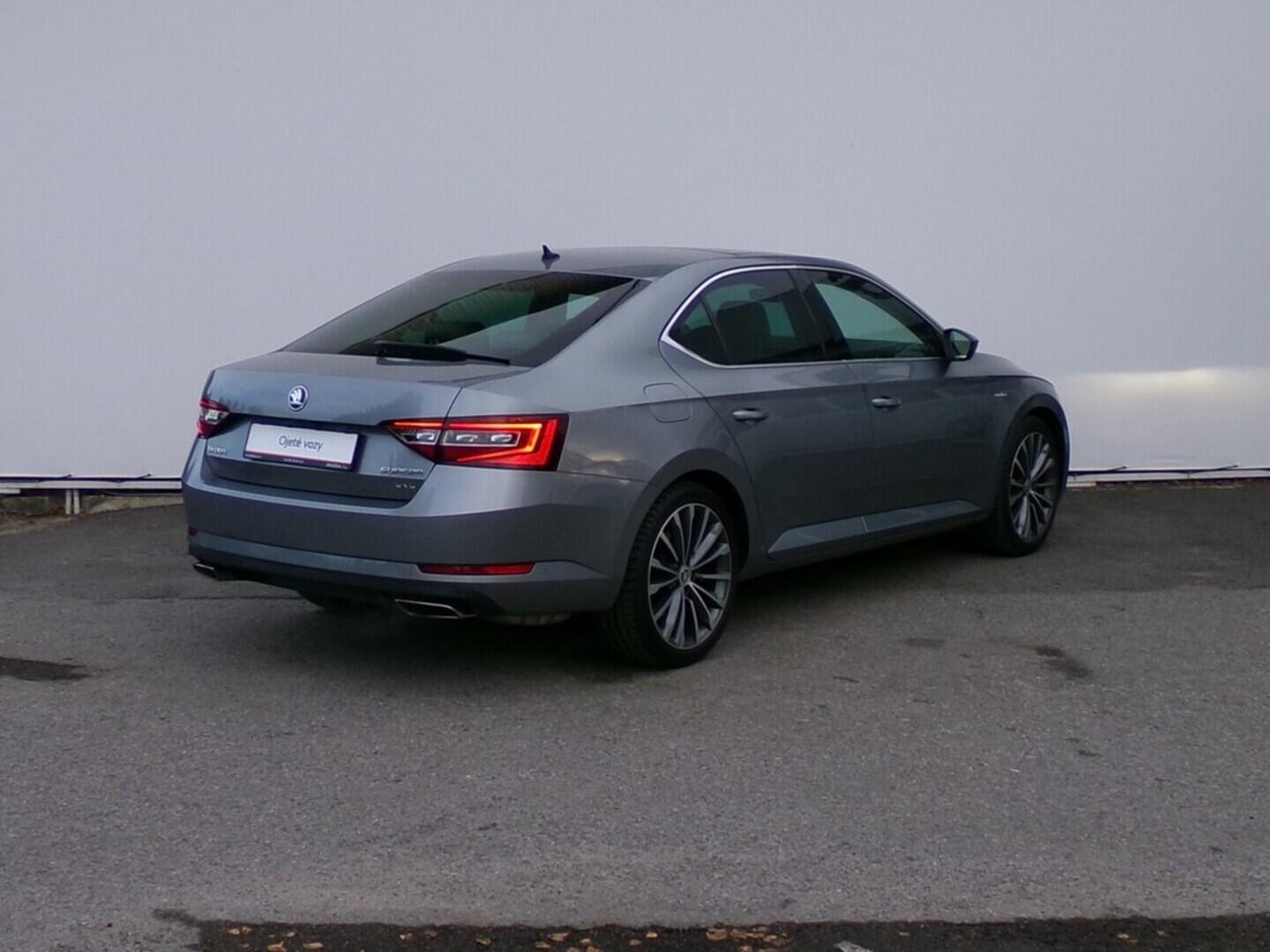 OM190V02433_11.webp_SUPERB L&K 2.0 TSI 206 kW automat