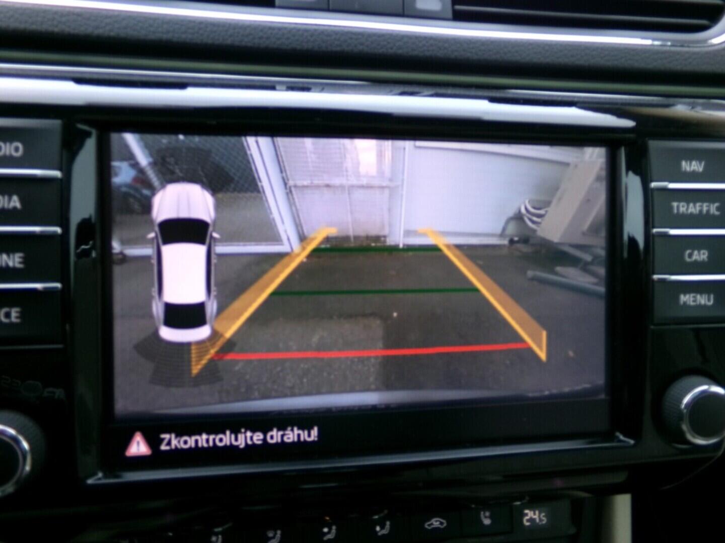 OM190V02433_25.webp_SUPERB L&K 2.0 TSI 206 kW automat