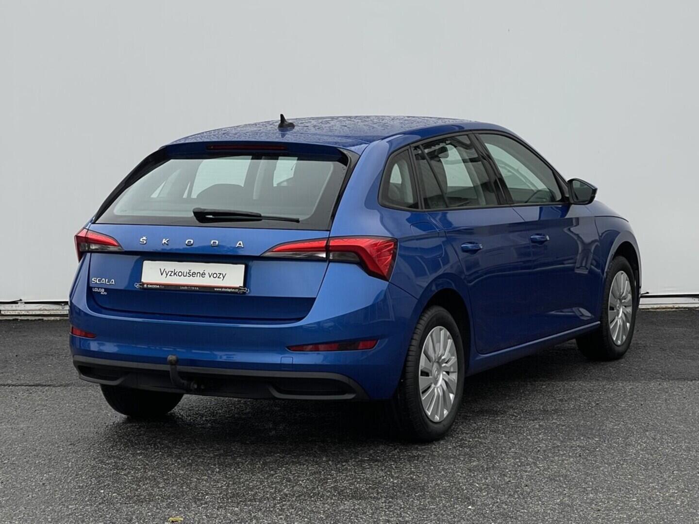 OM190V02434_11.webp_SCALA Ambition 1.0 TSI 81 kW manuál, DPH