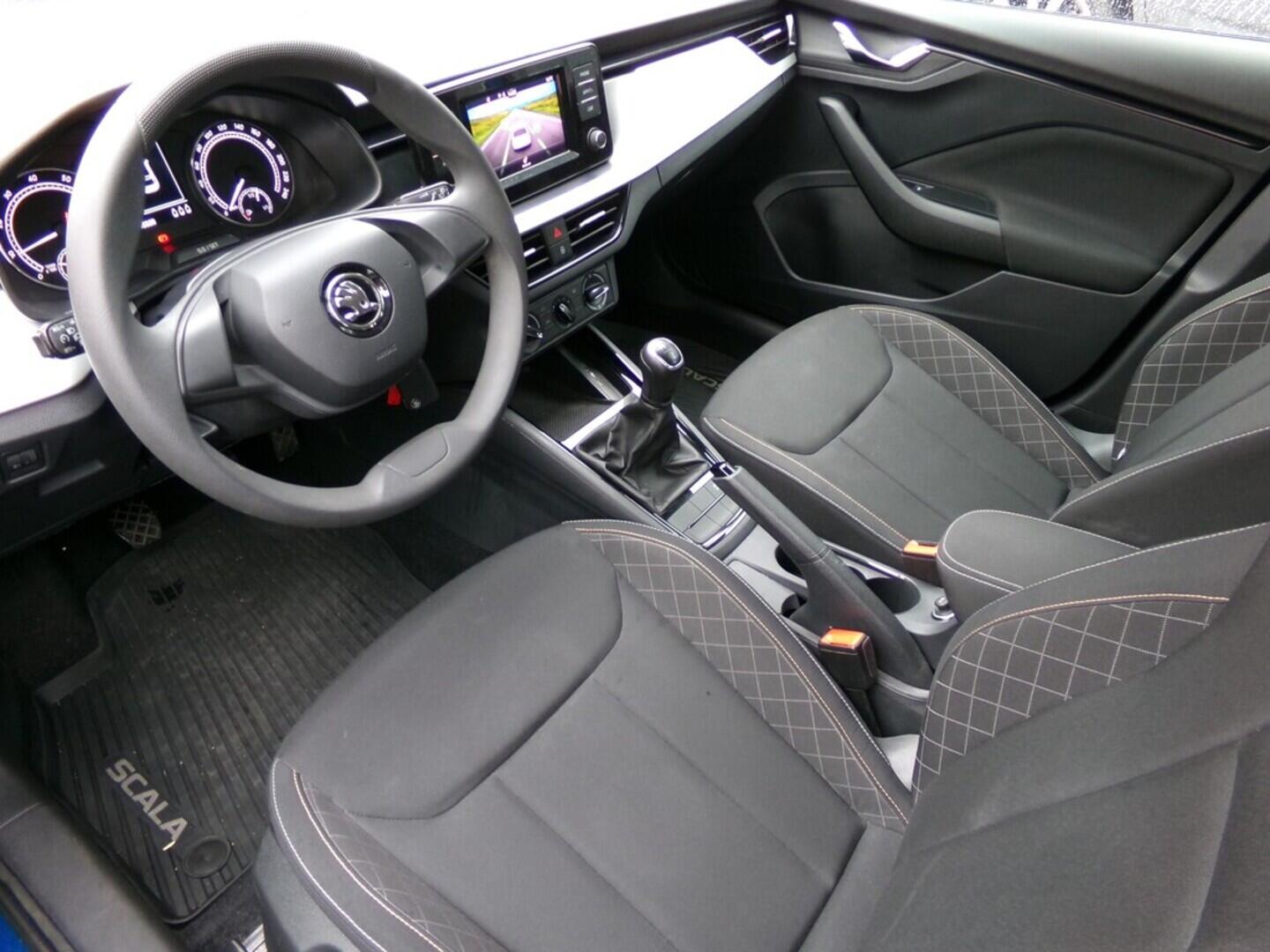 OM190V02434_19.webp_SCALA Ambition 1.0 TSI 81 kW manuál, DPH