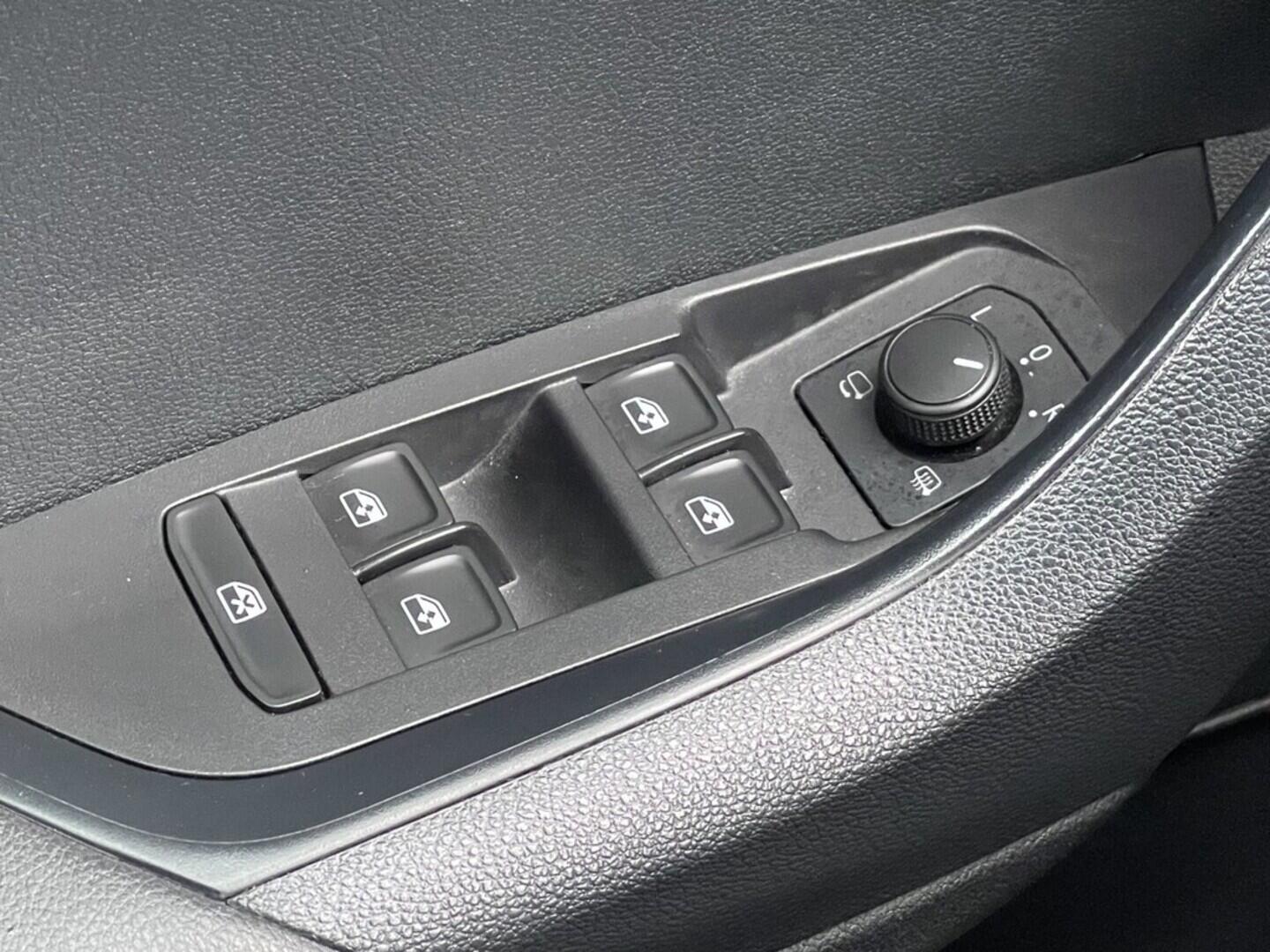 OM190V02436_21.webp_KAROQ SportLine 1.5 TSI 110 kW automat, DPH