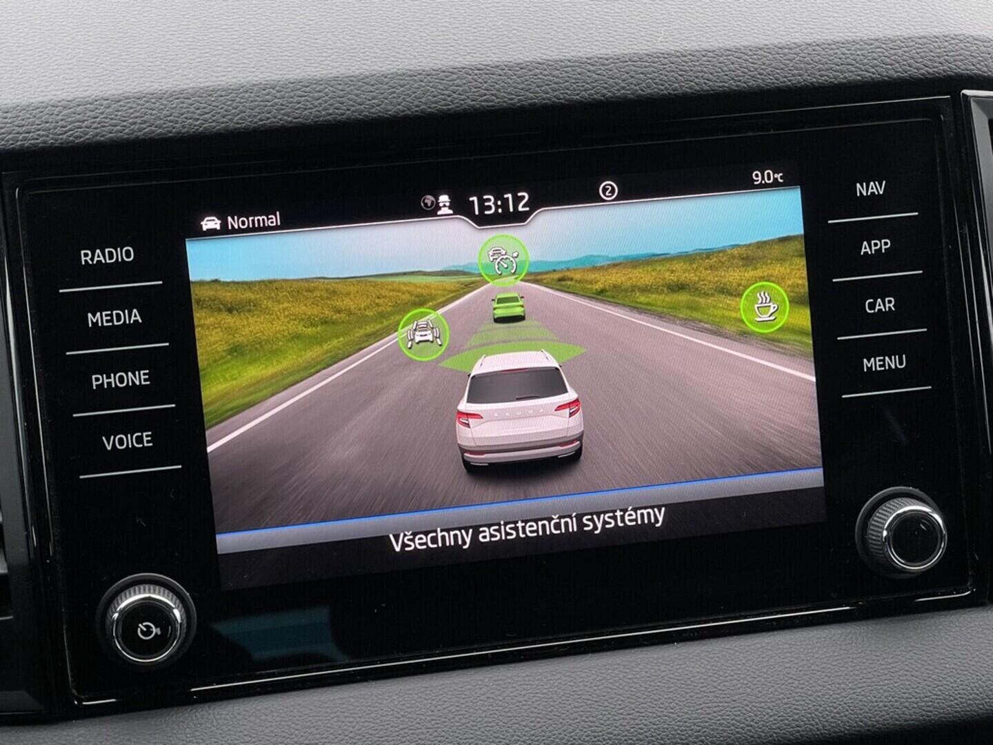 OM190V02436_25.webp_KAROQ SportLine 1.5 TSI 110 kW automat, DPH