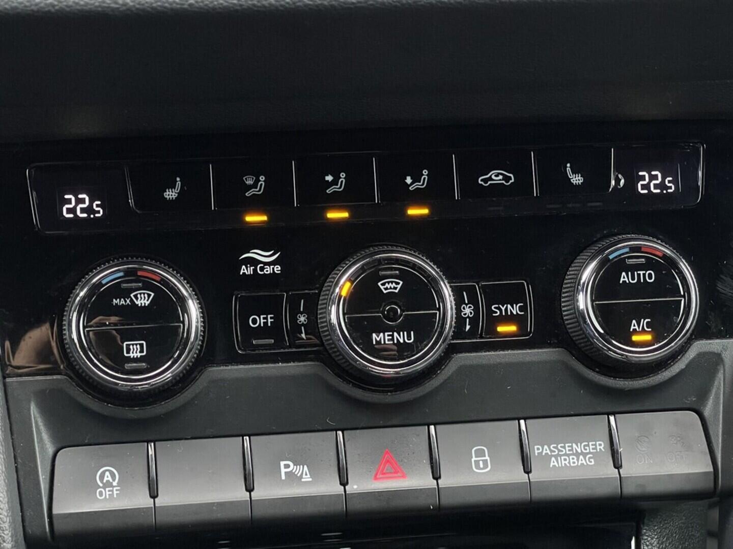 OM190V02436_27.webp_KAROQ SportLine 1.5 TSI 110 kW automat, DPH