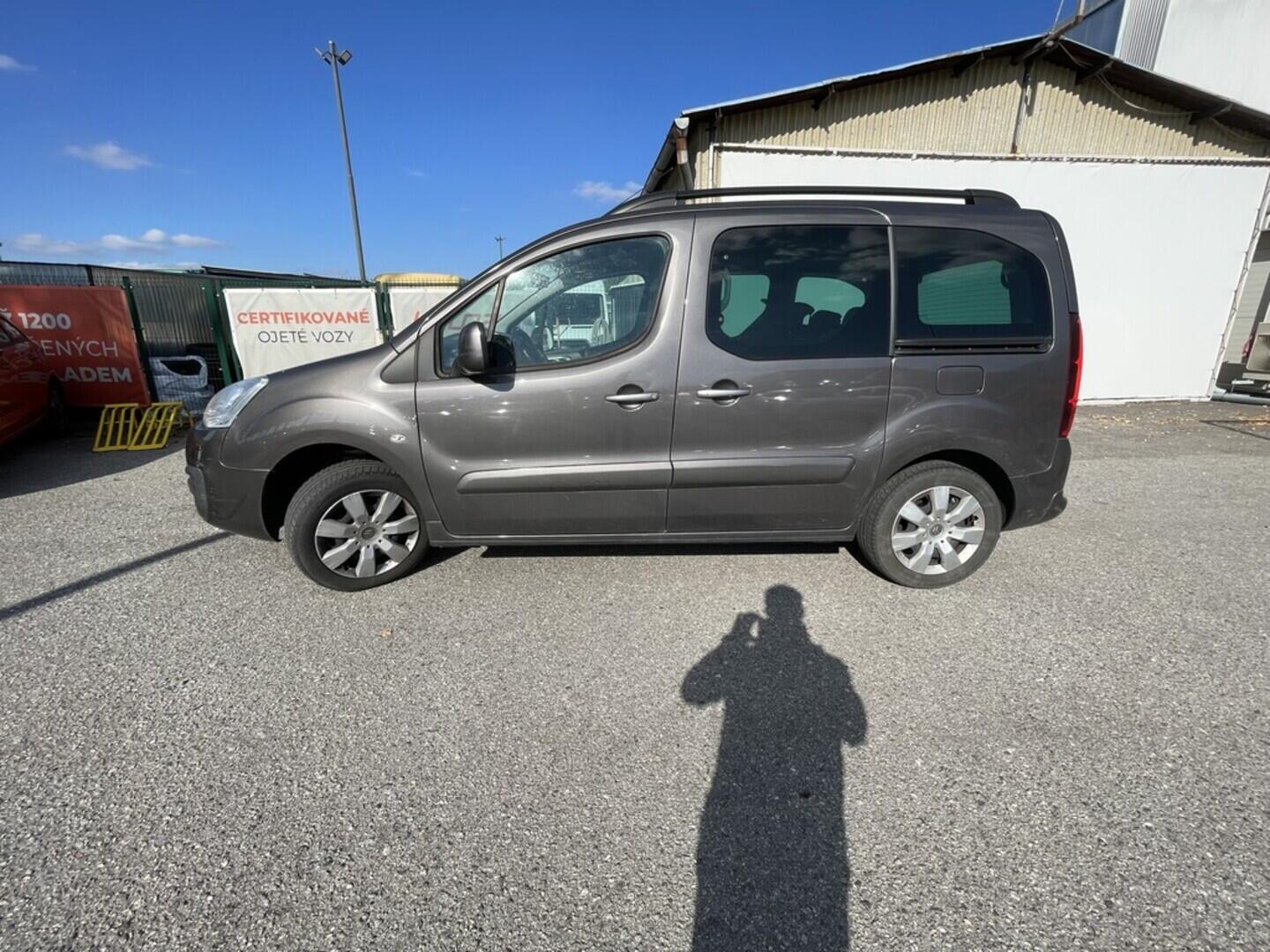 OM190V02440_12.webp_BERLINGO Multispace 1.6  73 kW manuál