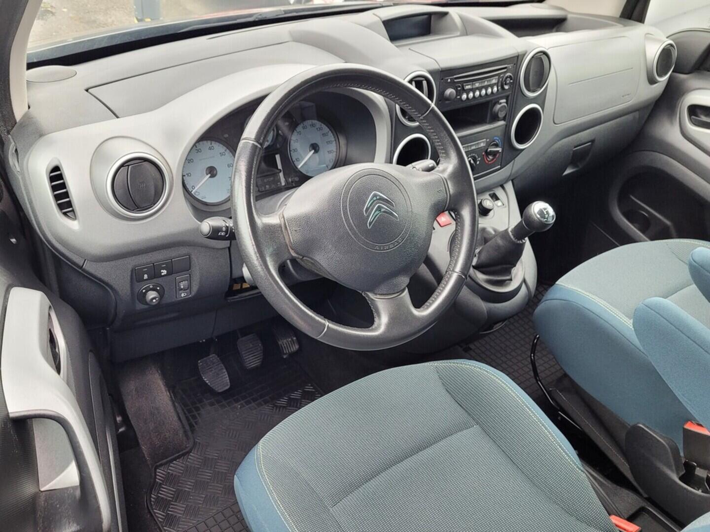 OM190V02440_19.webp_BERLINGO Multispace 1.6  73 kW manuál