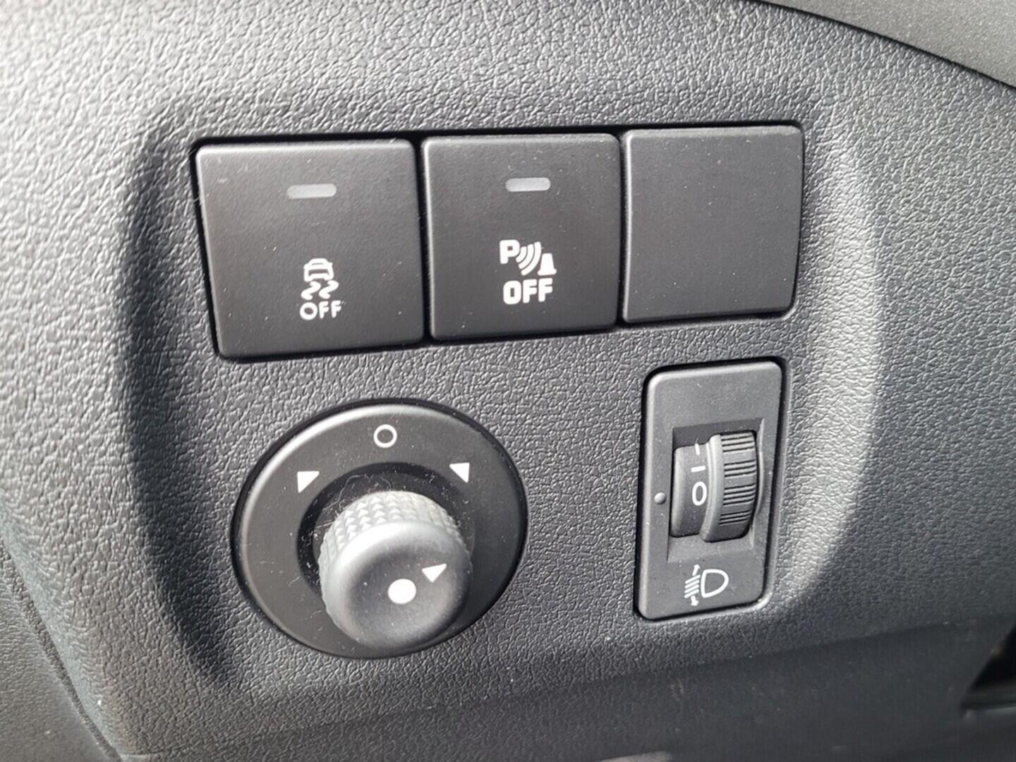 OM190V02440_22.webp_BERLINGO Multispace 1.6  73 kW manuál