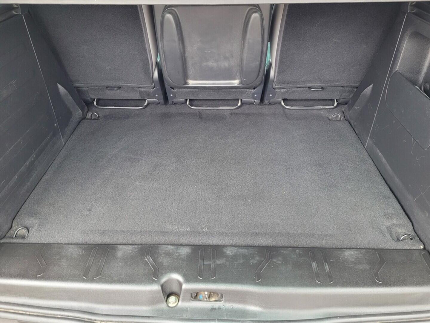 OM190V02440_30.webp_BERLINGO Multispace 1.6  73 kW manuál