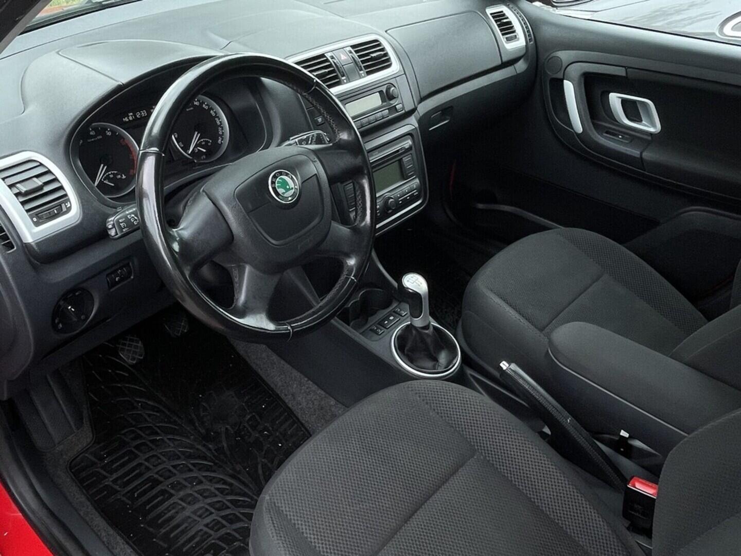 OM190V02444_19.webp_FABIA Elegance 1.6 MPI 77 kW manuál