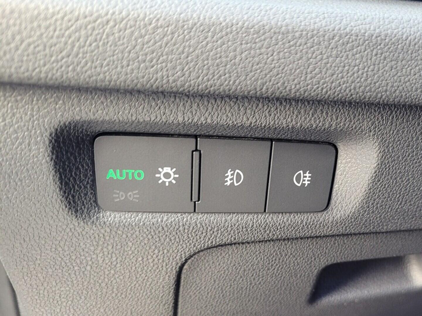 OM190V02445_22.webp_OCTAVIA SportLine 2.0 TDI 110 kW automat, DPH