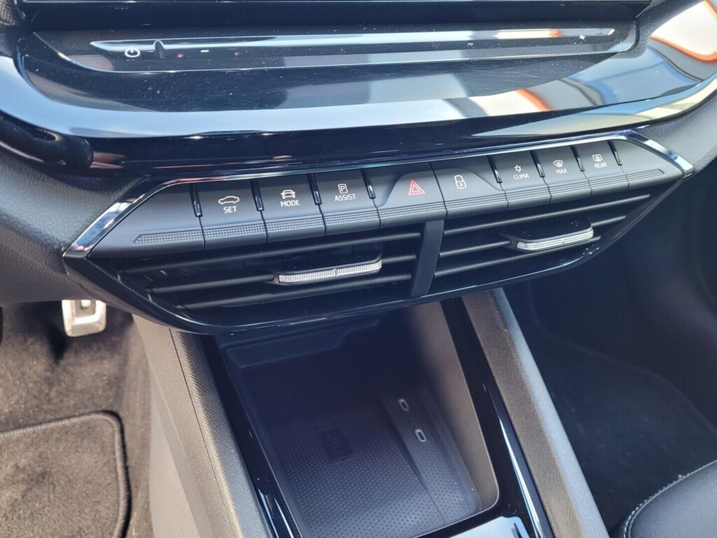 OM190V02445_28.webp_OCTAVIA SportLine 2.0 TDI 110 kW automat, DPH